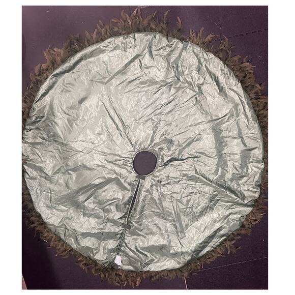 56" Luxury Velvet Silk Like Feathers Christmas Tree Skirt green Advance Concept - Picture 13 of 15